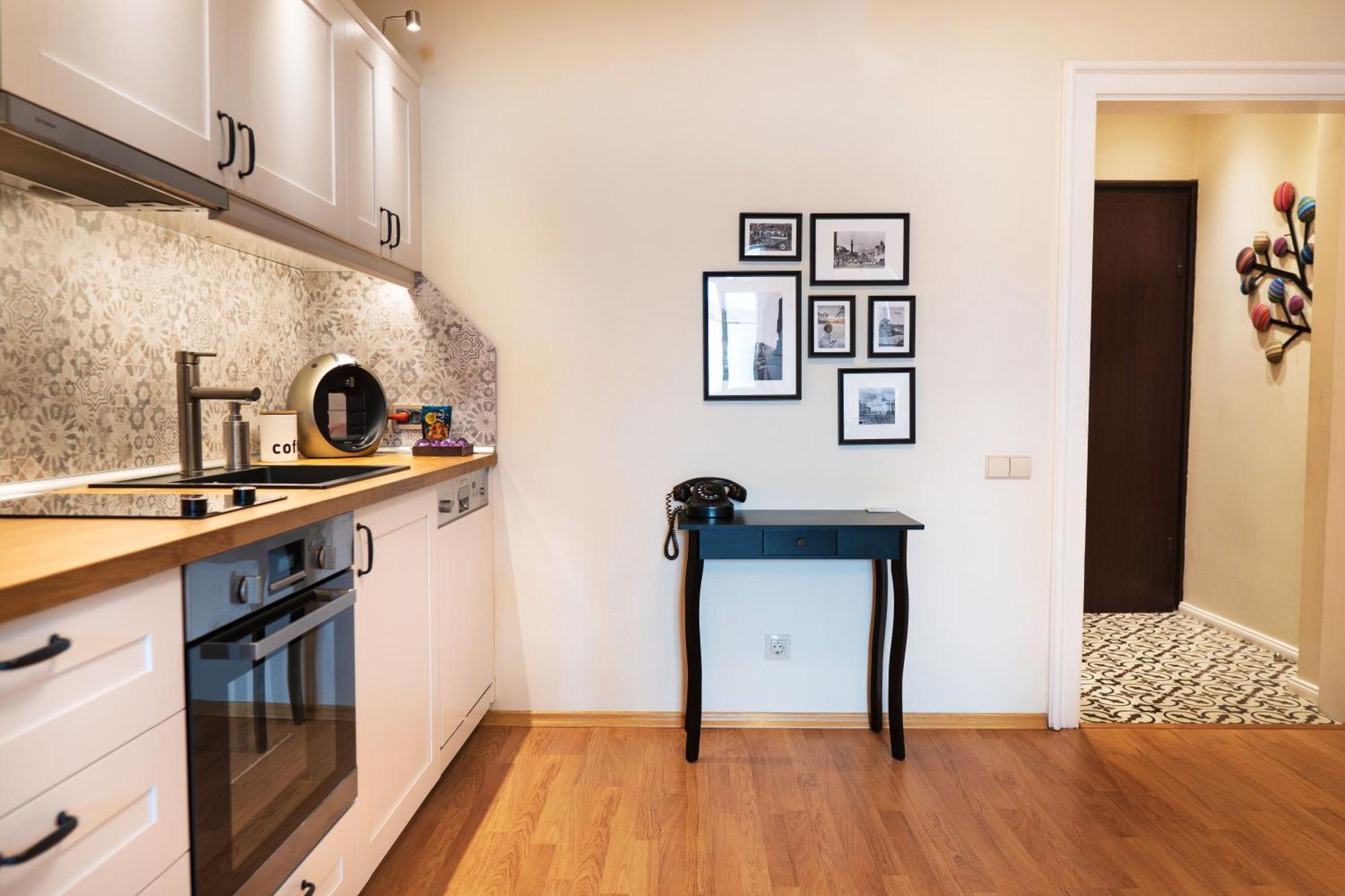 Apartment Memoir By Sofiaspot - Central, Metro To Airport Ngoại thất bức ảnh
